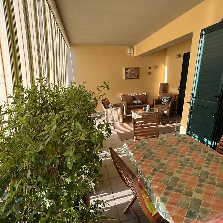 Casa Carla Apartment *
